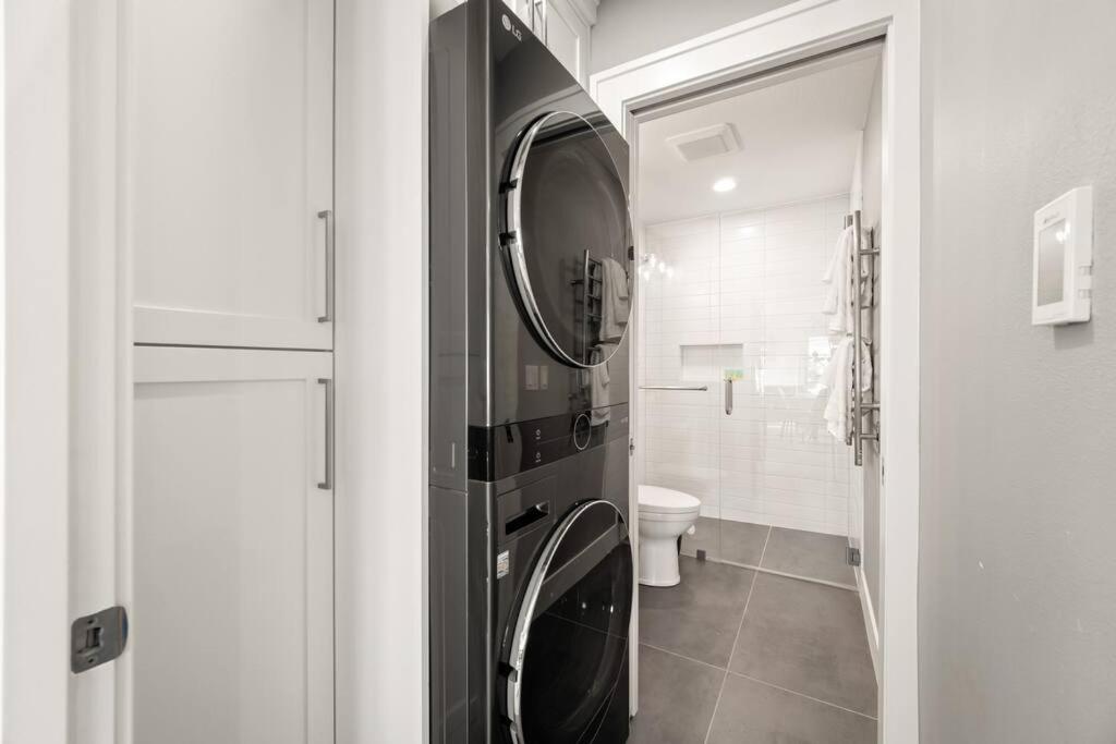 Parkrose Heights Luxury Experience Apartment